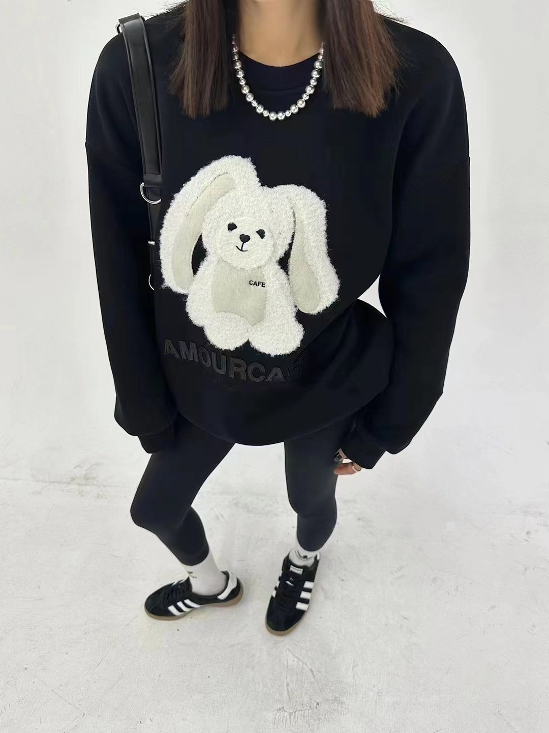 2023秋冬新款加絨加厚超正兔子刺繡休閒百搭寬鬆圓領女長衛衣