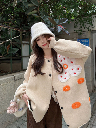 Actual shot of autumn and winter niche retro sunflower knitted cardigan warm sweater
