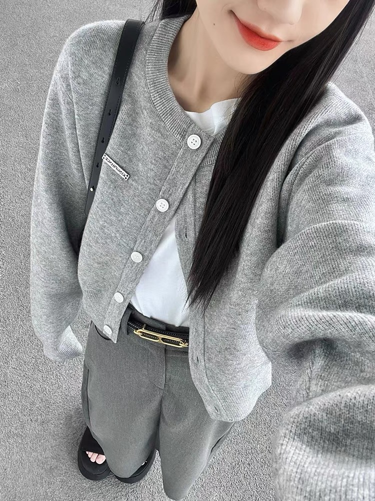 灰色短款針織毛衣外套女2023秋冬新款韓版休閒慵懶氣質長袖開衫潮