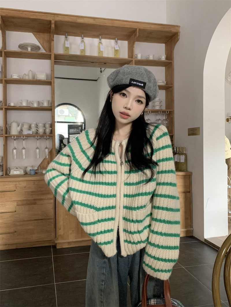 French retro lazy style round neck soft waxy striped sweater jacket for women autumn and winter high-end loose slim knitted cardigan