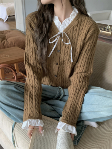 Actual shot of Korean spliced ​​ribbon fungus-edged twist knitted cardigan, versatile college style sweet age-reducing jacket