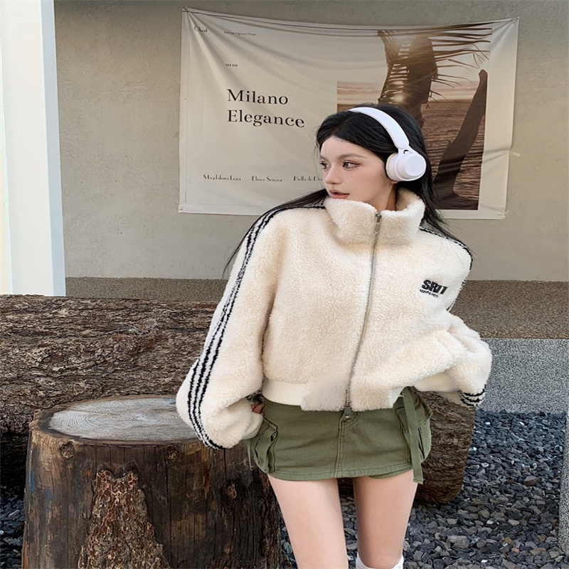 毛絨絨羊羔毛棒球服外套女2023秋冬新款復古撞色寬鬆立領加絨上衣