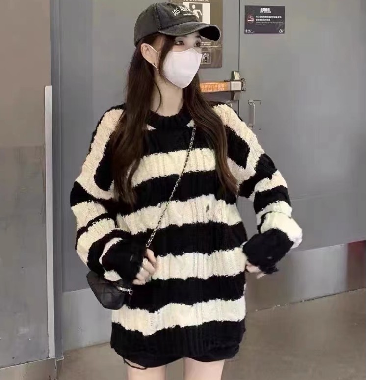 秋裝大碼女裝破洞麻花套頭中長款條紋毛衣針織衫上衣外套好質量