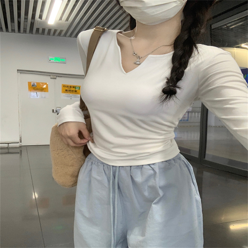 Small V tie chest pad long-sleeved T-shirt for women autumn Korean style fashionable design pleated slimming short bottoming shirt