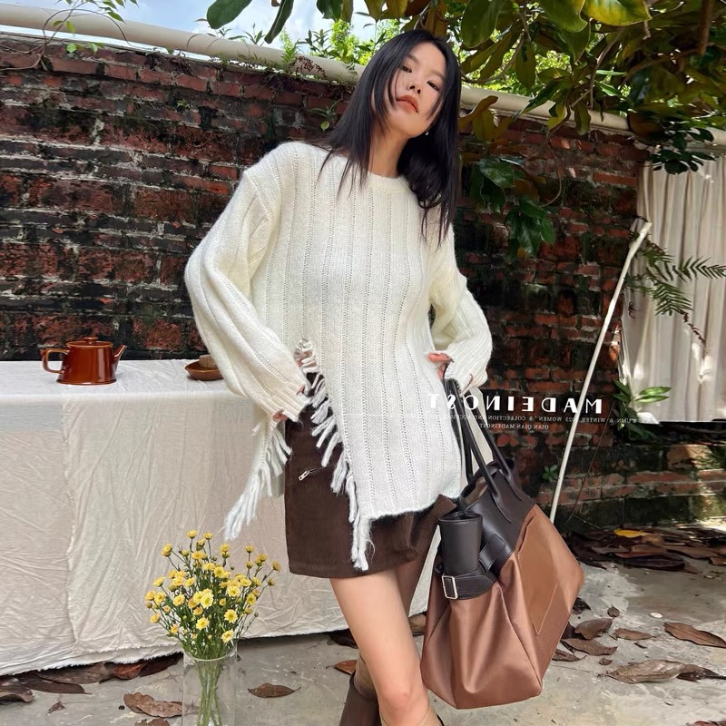 設計感小眾不規則開叉針織上衣女秋冬內搭打底衫韓版圓領套頭毛衣