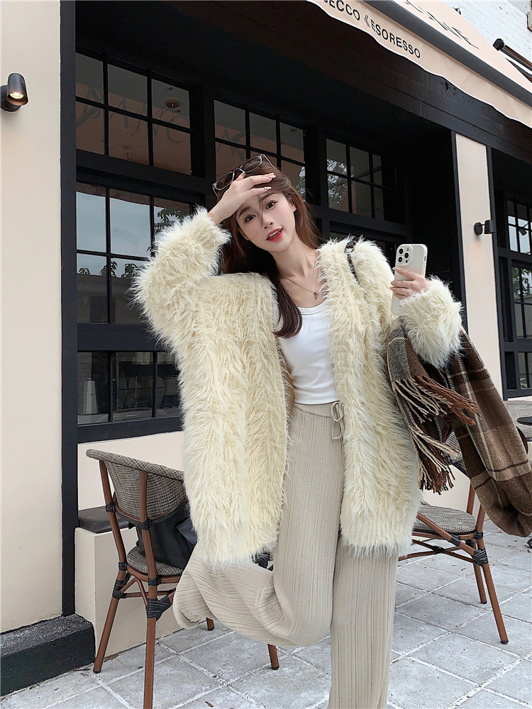Actual shot~Female beige fur coat + white camisole + oatmeal color casual pants three-piece set
