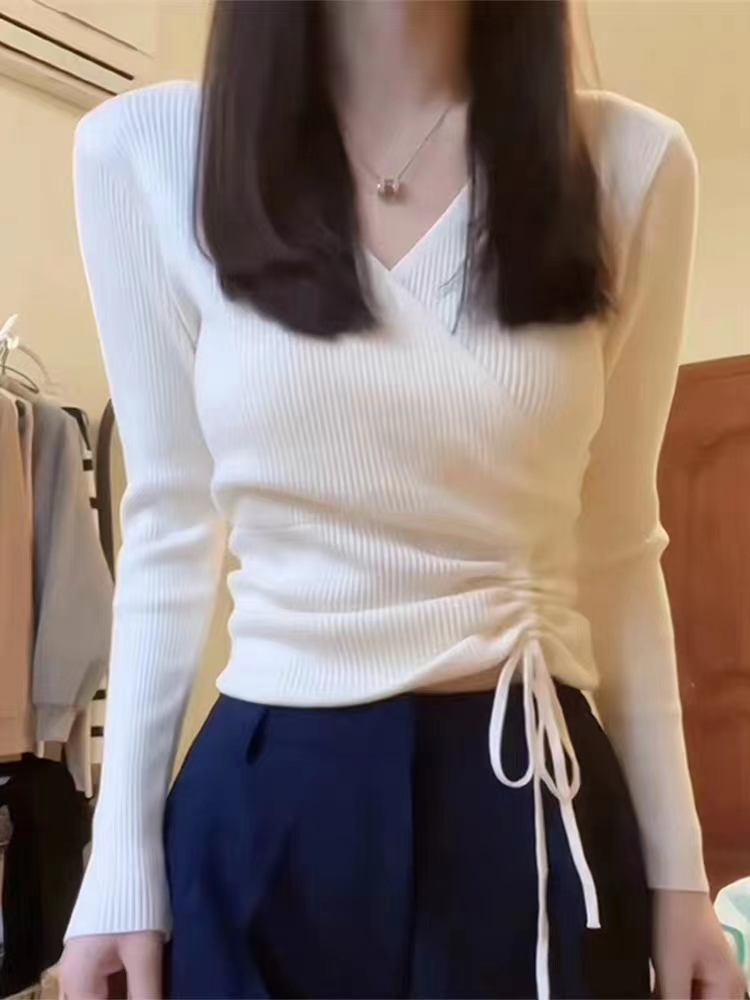 法式掐腰v領針織衫女秋裝新款軟糯毛衣內搭打底衫不規則正肩上衣