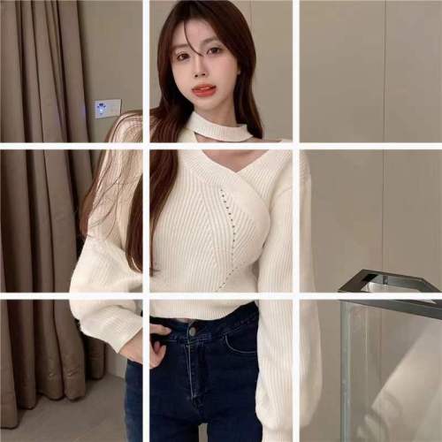 Alice W Huahua Home Christmas Girl Christmas Red Slanted Loop Hollow Niche Design Sweater