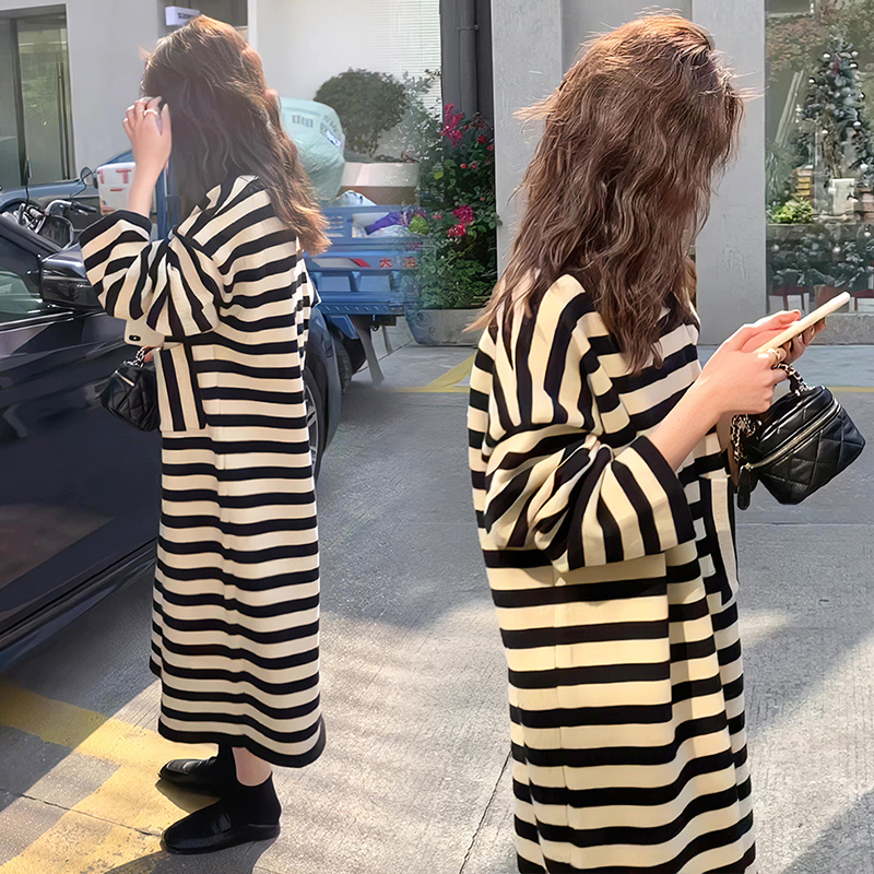 秋冬裝大碼女裝polo領時尚寬鬆條紋針織中長款連衣裙L-4XL200斤