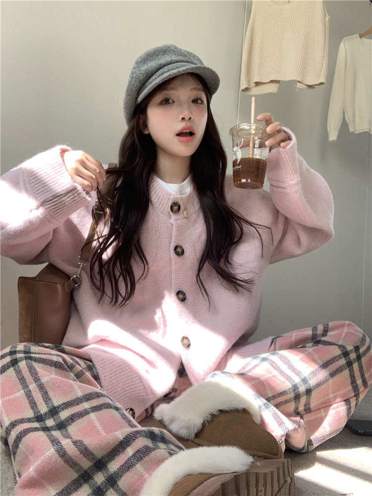 實拍~秋季少女寬鬆開衫毛衣外套+粉色格紋毛呢闊腿長褲