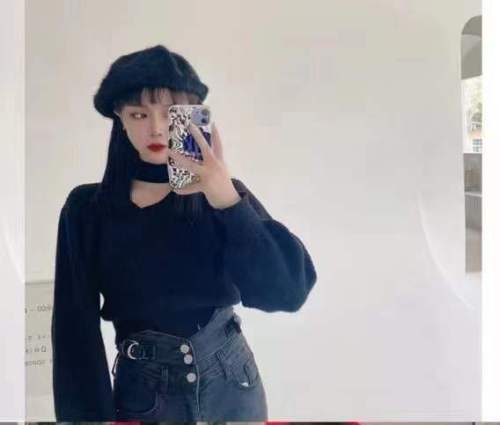 Alice W Huahua Home Christmas Girl Christmas Red Slanted Loop Hollow Niche Design Sweater