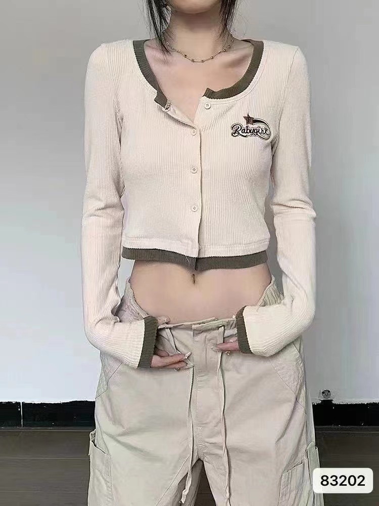 秋季新款設計感刺繡打底衫秋季時尚設計感美式辣妹修身上衣女