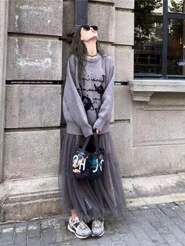 小君君 小煤球大人 獨家塗鴉版套頭毛衣女秋冬新款針織上衣布蘭妮