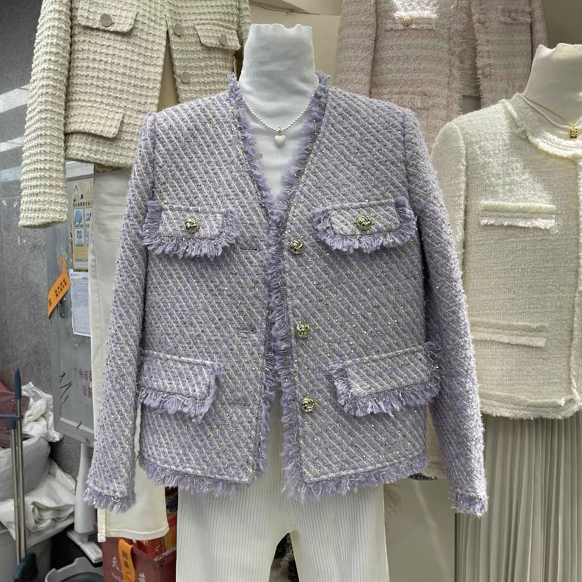 Quality Inspection Officer Picture V-neck Golden Silk Small Fragrance Style Jacket Women's French 2023 Autumn and Winter New Korean Style Loose Tweed Cardigan
