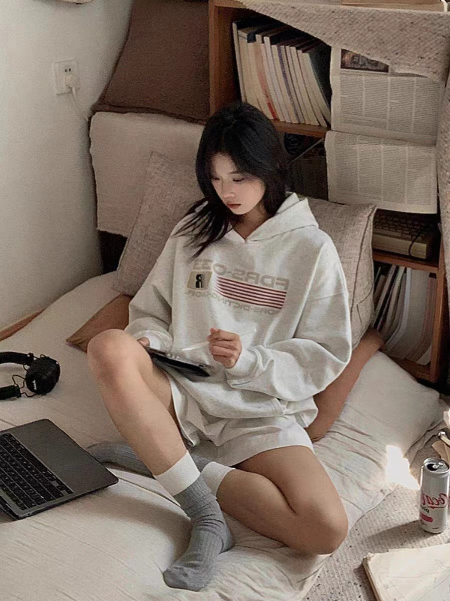 Thin Chinese cotton milk silk plus velvet Chinese cotton silver fox velvet printed sweatshirt women's hooded simple high-end top