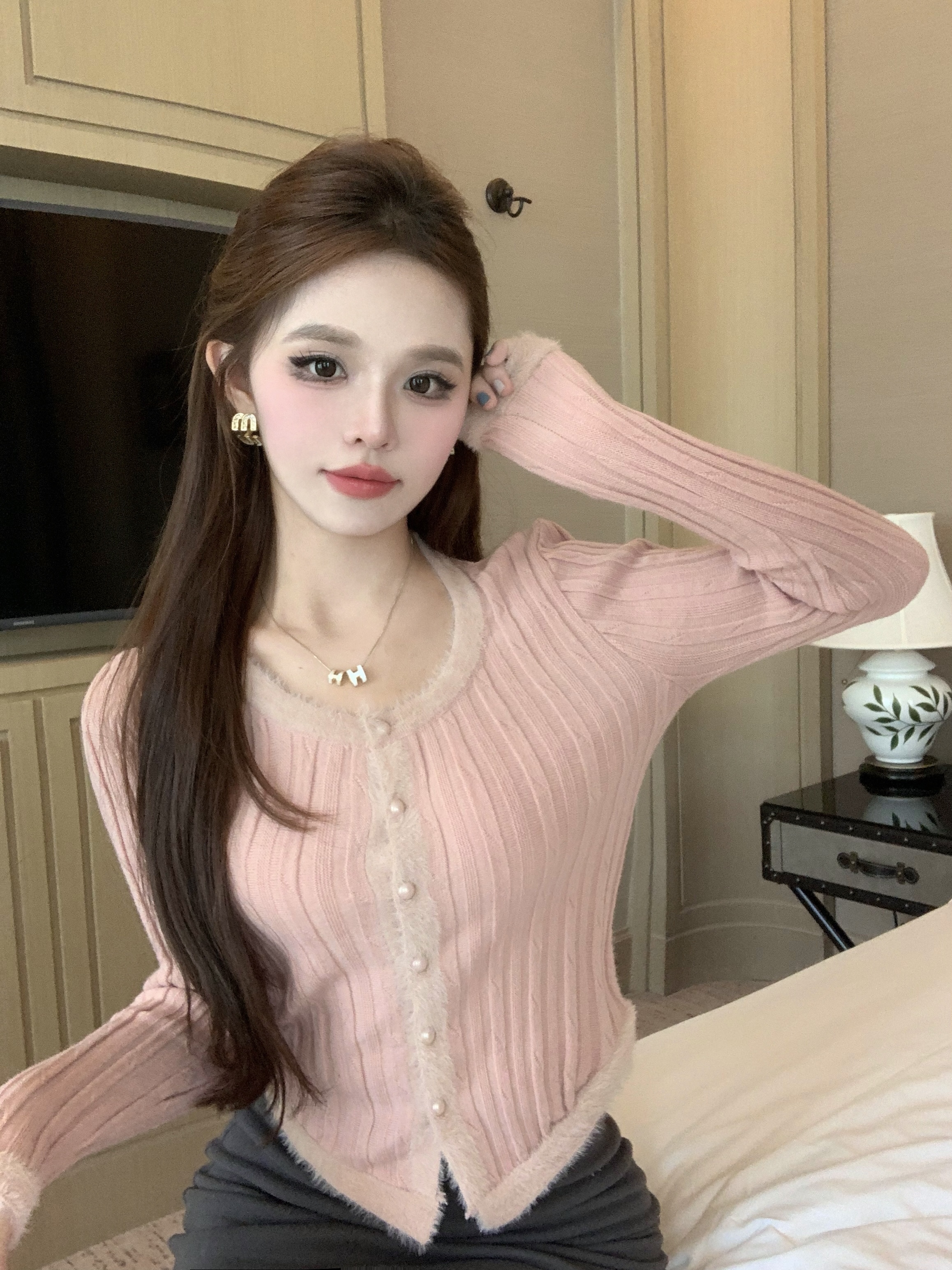 實拍  甜辣妹設計感百搭修身軟糯針織上衣