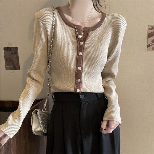 Real shot of unique and chic long-sleeved top single-breasted V-neck style lazy style knitted cardigan jacket