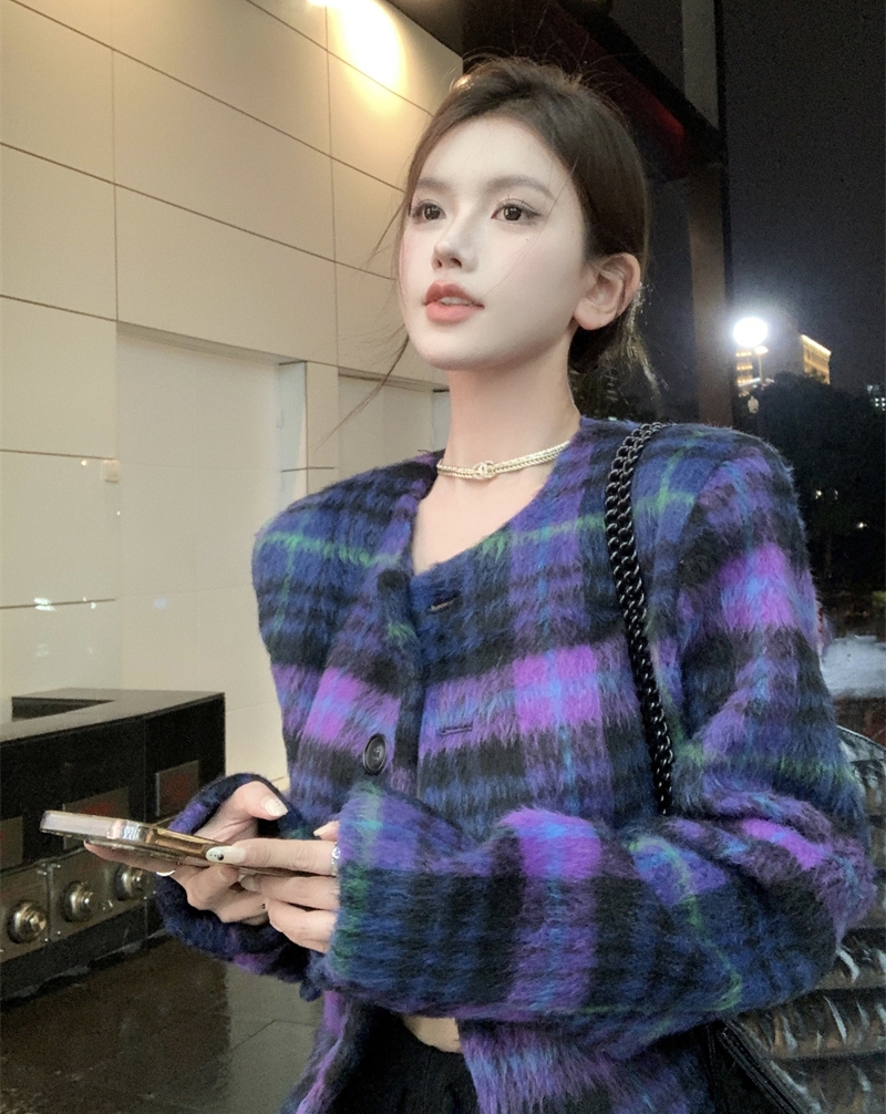 Actual shot of autumn and winter high-end purple plaid coat, small fragrant style, niche short woolen coat for women