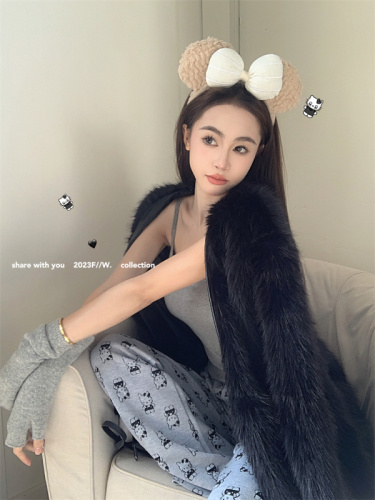 Real Shot Film Diary Korean Style Lazy Style Fur Jacket Bottoming Suspenders Cartoon Cat Flared Pants