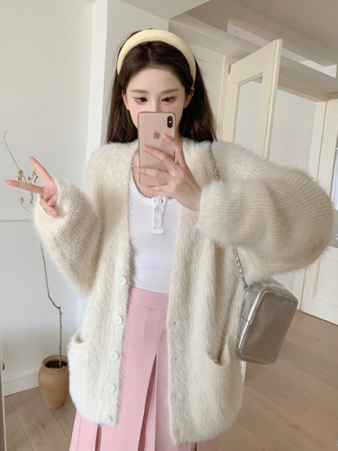 Actual shot of soft and waxy French style lazy style fur cardigan with high waist and drapey A-line skirt suit