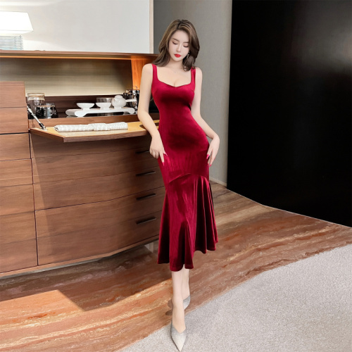 Real shot of burgundy dress, suspender gown, feminine slim fit, fishtail velvet long skirt