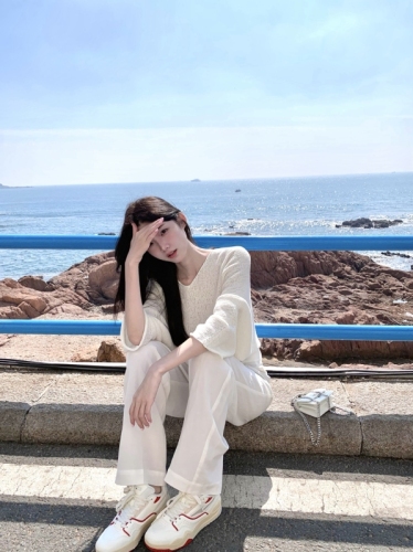 实拍  新款韩版慵懒风宽松蝙蝠袖针织衫毛衣女