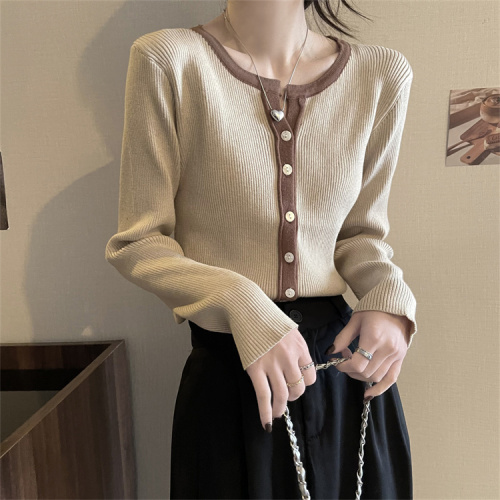 Real shot of unique and chic long-sleeved top single-breasted V-neck style lazy style knitted cardigan jacket
