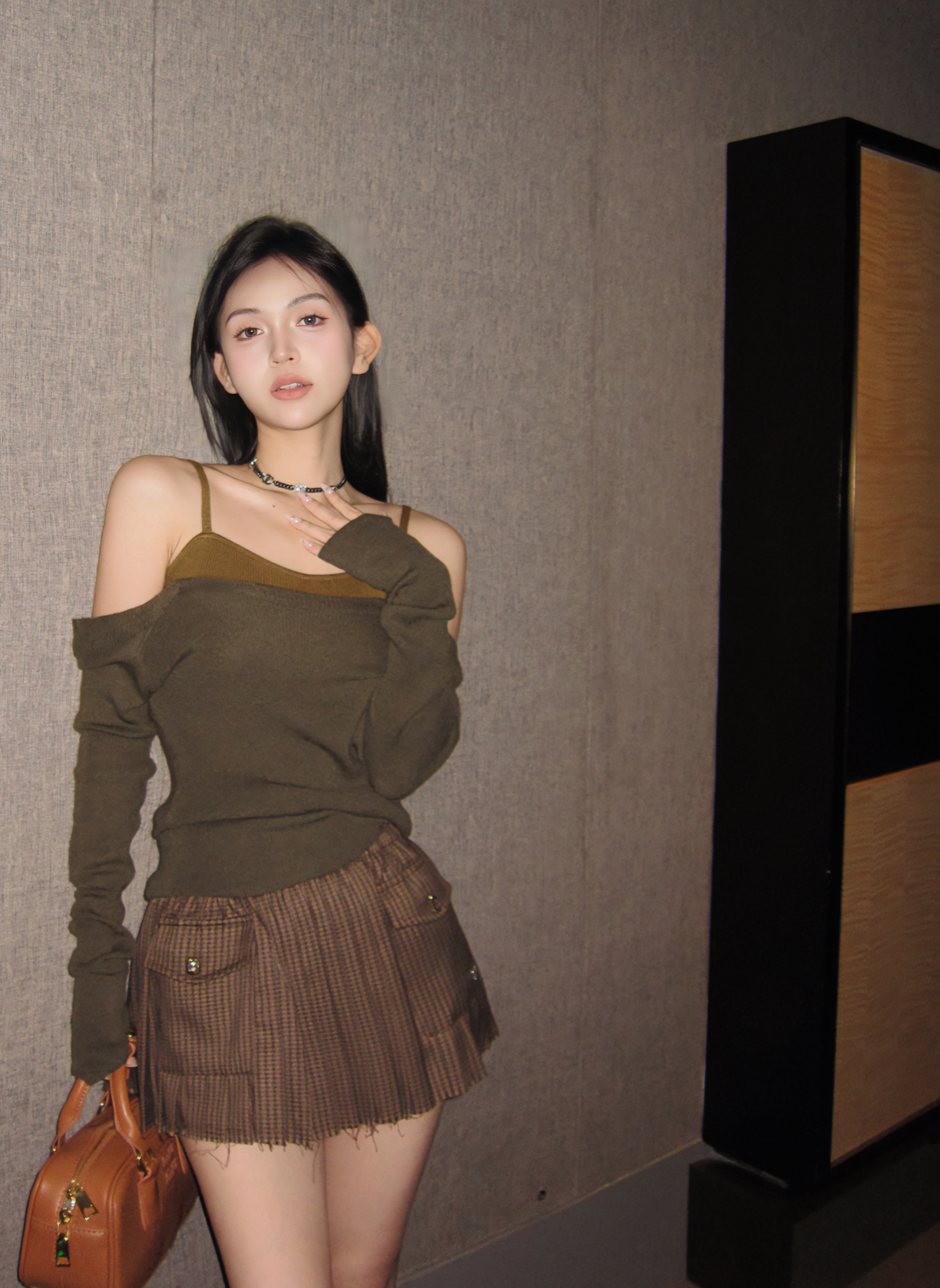 Real shot of autumn and winter fake two-piece knitted sweater top, bottoming shirt, pure lust hottie skirt two-piece set