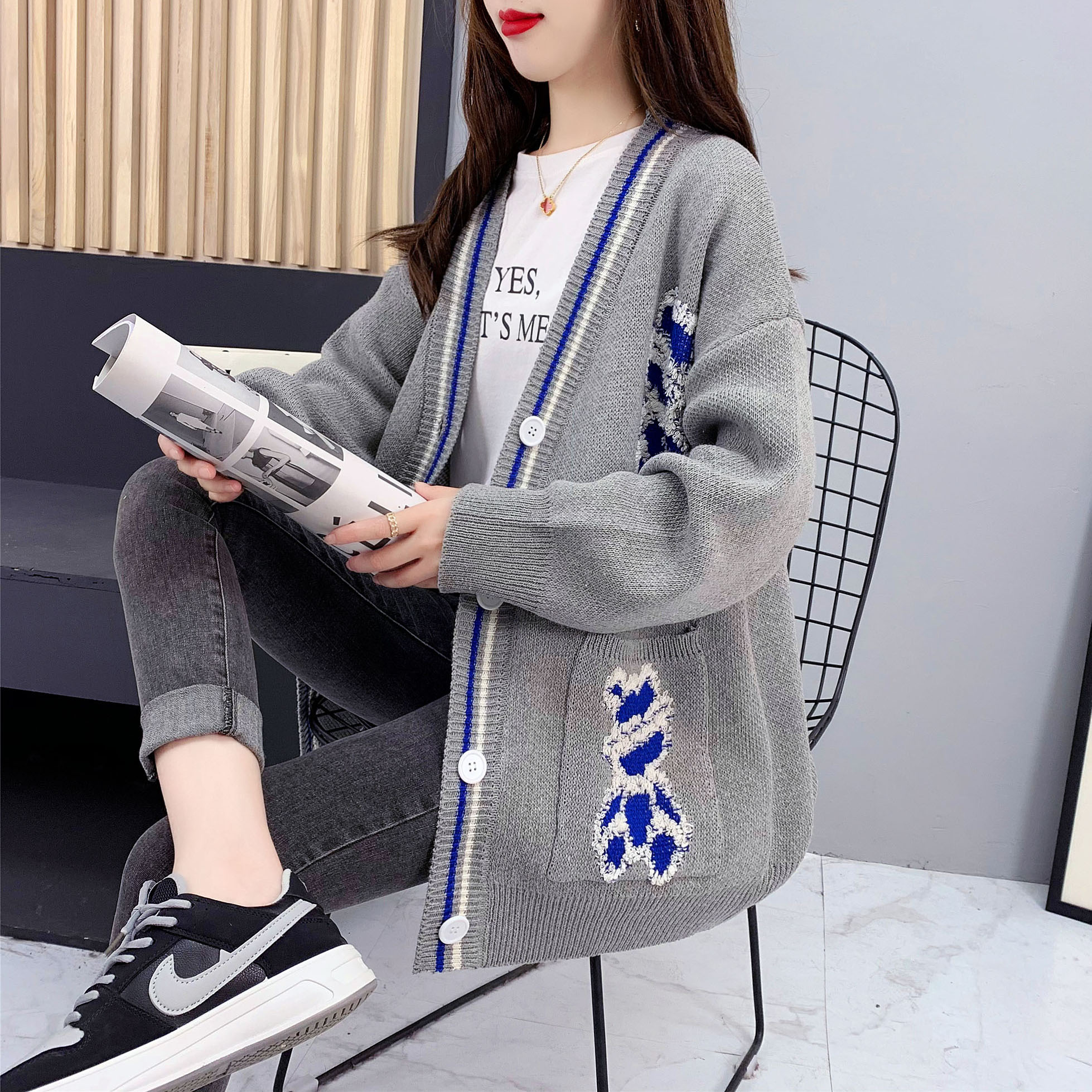 Actual Korean version of cartoon sweater cardigan for women 2023 new autumn versatile loose lazy style knitted jacket