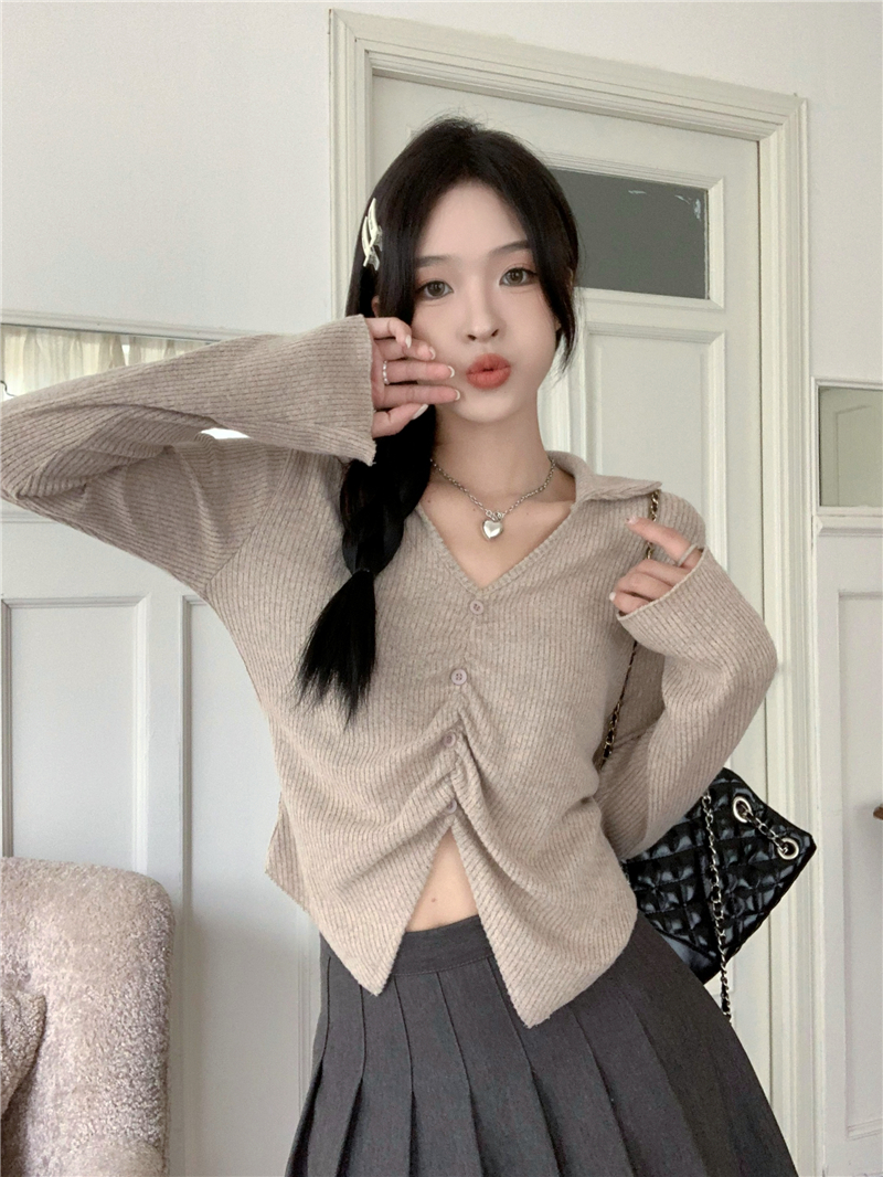Actual shot of Pure Desire Hot Girl's slim-fitting long-sleeved inner layered shirt for women with solid color polo lapel top