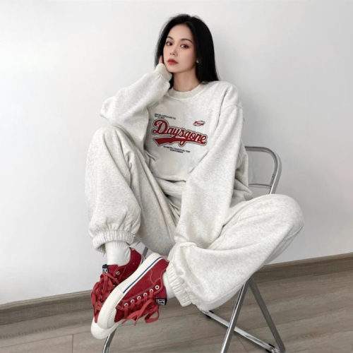  Autumn and Winter New Casual Fashion Loose Printed Sweaters and Trousers Two-piece Trendy Set