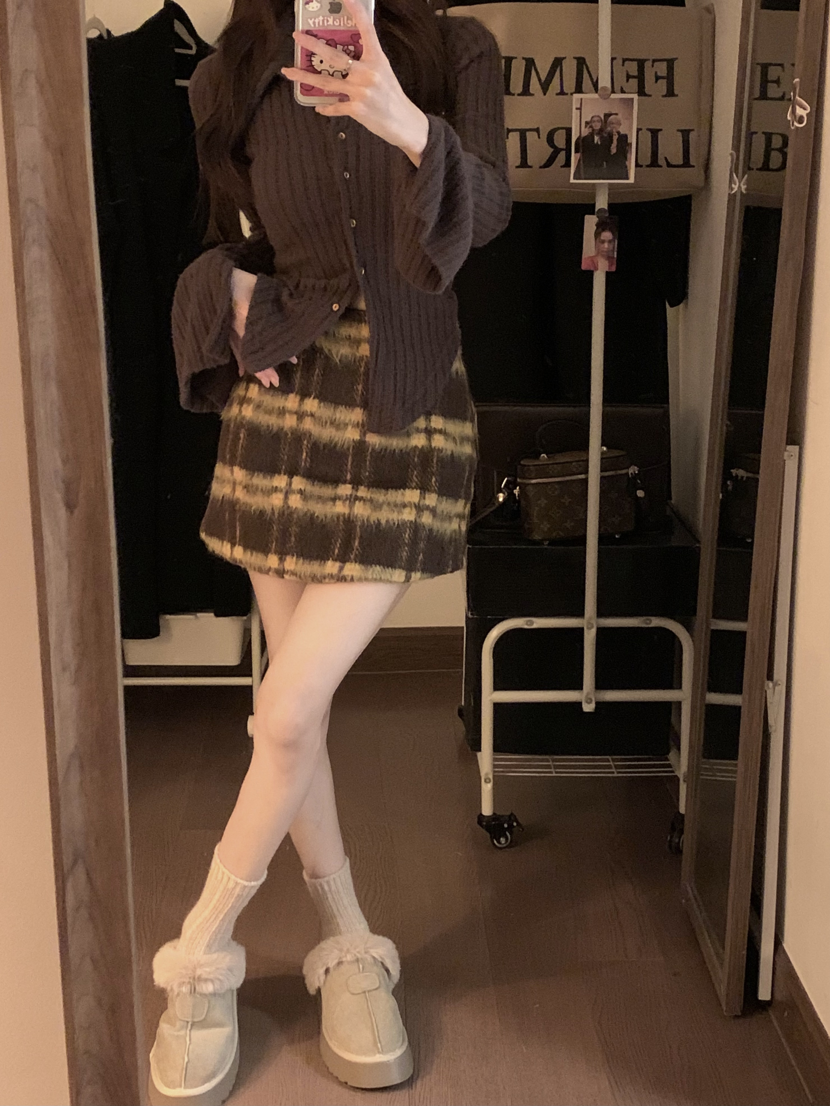 實拍~法式V領單排扣顯瘦針織開衫+高腰格紋包臀半身裙