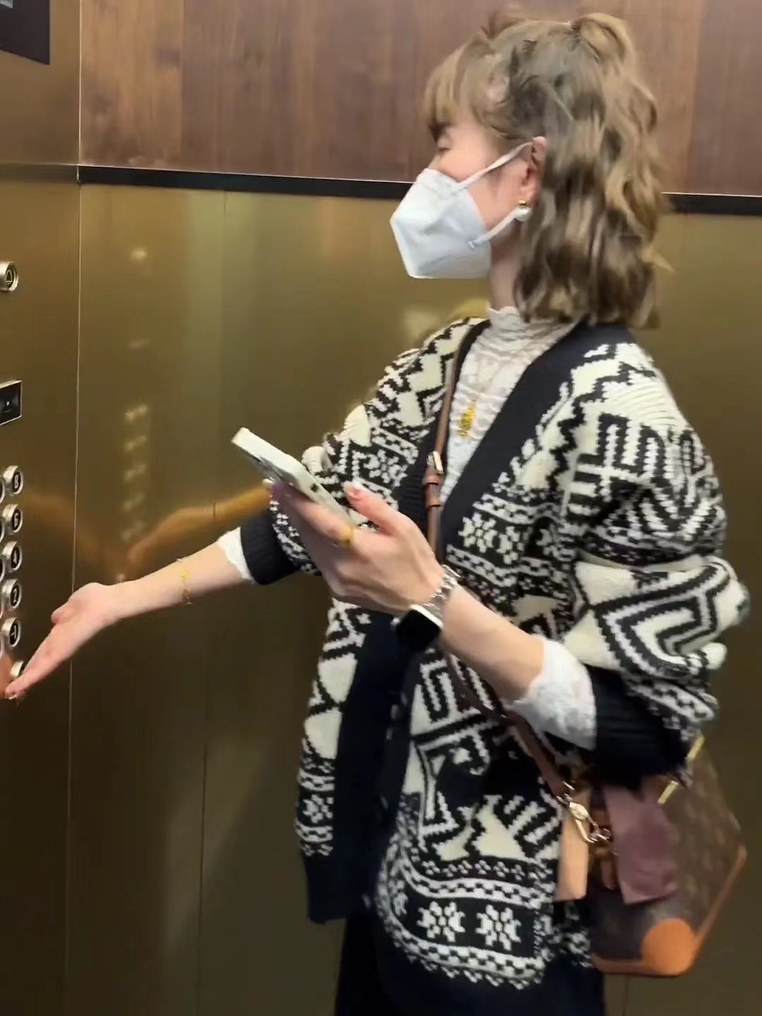 加厚慵懶寬鬆針織開衫女士秋冬設計感小眾洋氣減齡毛上衣外套