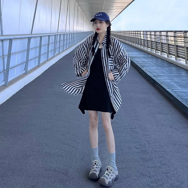 2023新款長袖條紋襯衫秋季少女設計感小眾慵懶百搭外穿襯衣