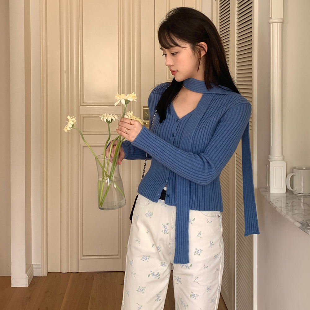 Real shot niche scarf streamer V-neck vertical pattern wool thick warm knitted cardigan sweater