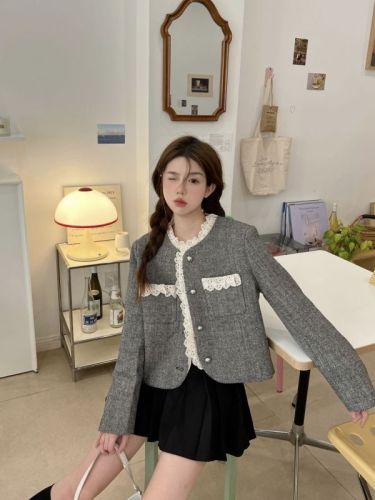 Real shot of three standard Qi Xiaoxiang style textured lace collar suit patchwork jacket for women