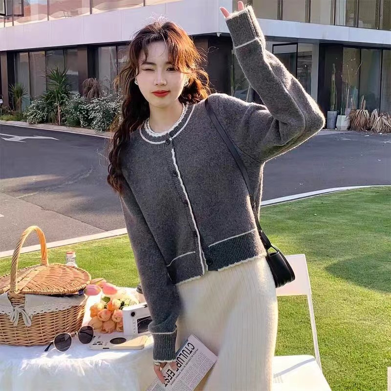 秋裝短款羊絨衫女開衫圓領寬鬆百搭小外套純色針織衫毛衣外搭長袖