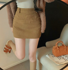 Actual shot of autumn London corduroy straight skirt women's new autumn simple commuting versatile short skirt
