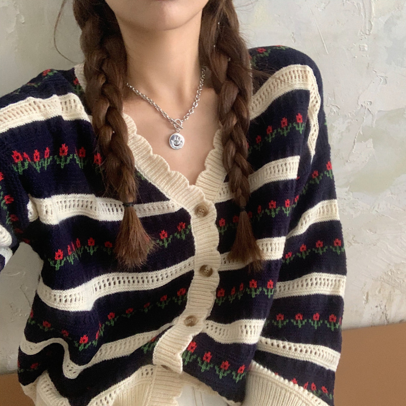Retro floral V-neck slim casual sweater autumn new style hollow loose niche long-sleeved top for women