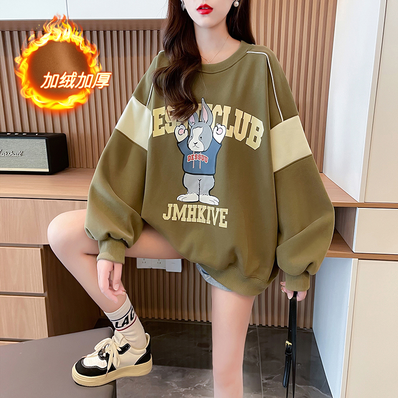 Actual shot of new winter Korean style loose contrasting color round neck cartoon print mid-length large size velvet sweatshirt for women