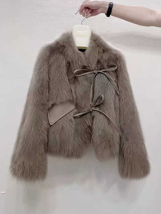 Official website picture Blanche's new fashionable ladylike temperament woolen fox fur short fur coat for women