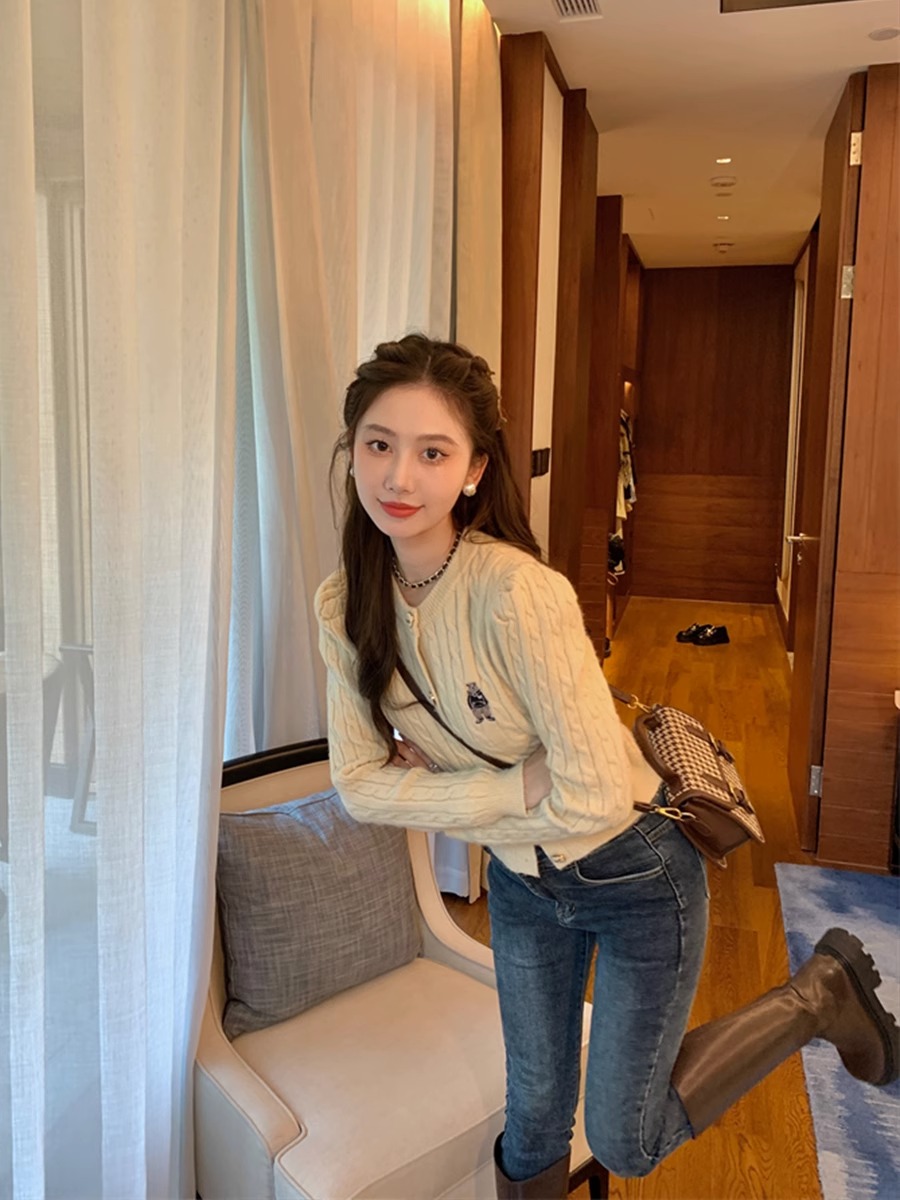 2023春秋新款溫柔風長袖修身高級感圓領針織開衫外套女