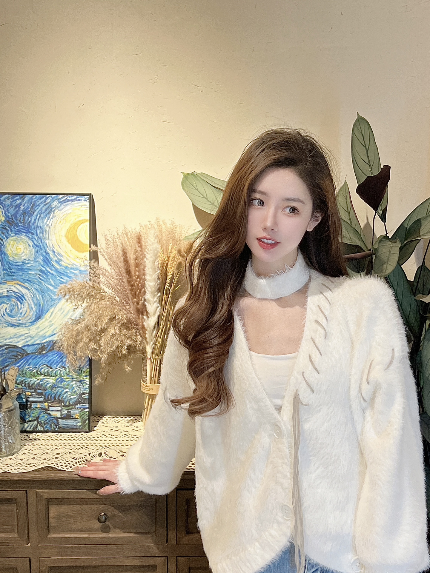 Imitation mink velvet, chic neck strap design, white halterneck sweater, loose V-neck cardigan, knitted sweater jacket