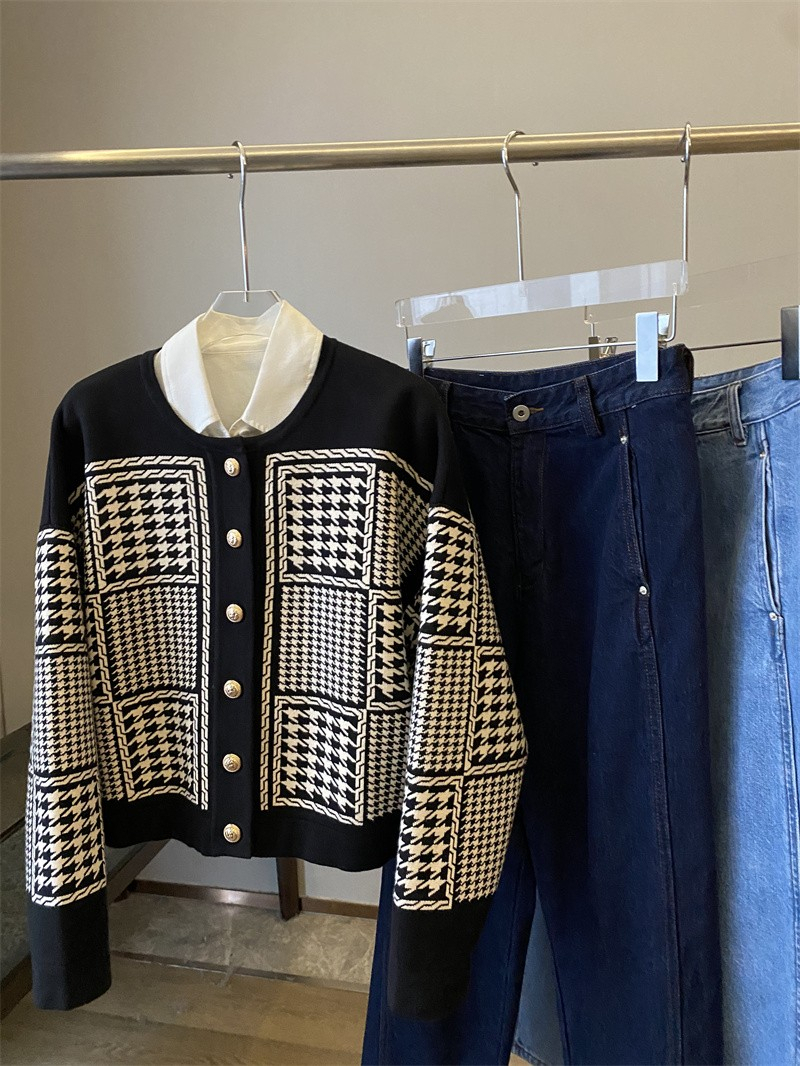 Korean style design, high-end core-spun yarn, good quality, heavyweight houndstooth pattern short knitted sweater cardigan jacket