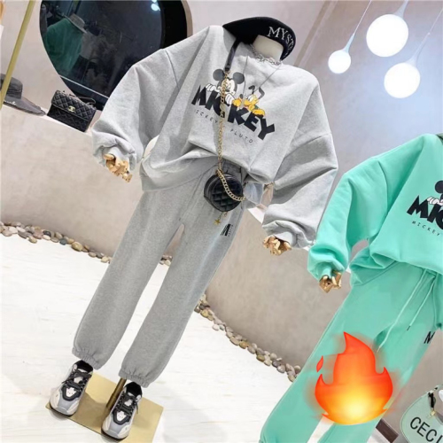 Sportswear suit women's autumn and winter 2023 new velvet thickened casual sweatshirt fashionable two-piece set