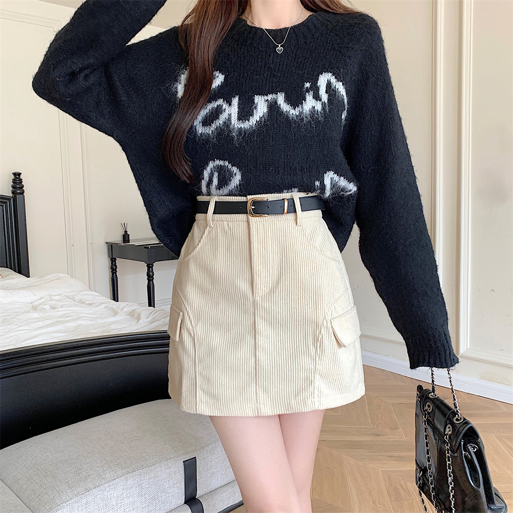 2023 real shots of sweet and cool girls in autumn and winter, military uniforms, high-waisted skirts, stretchy A-line skirts, culottes with belts