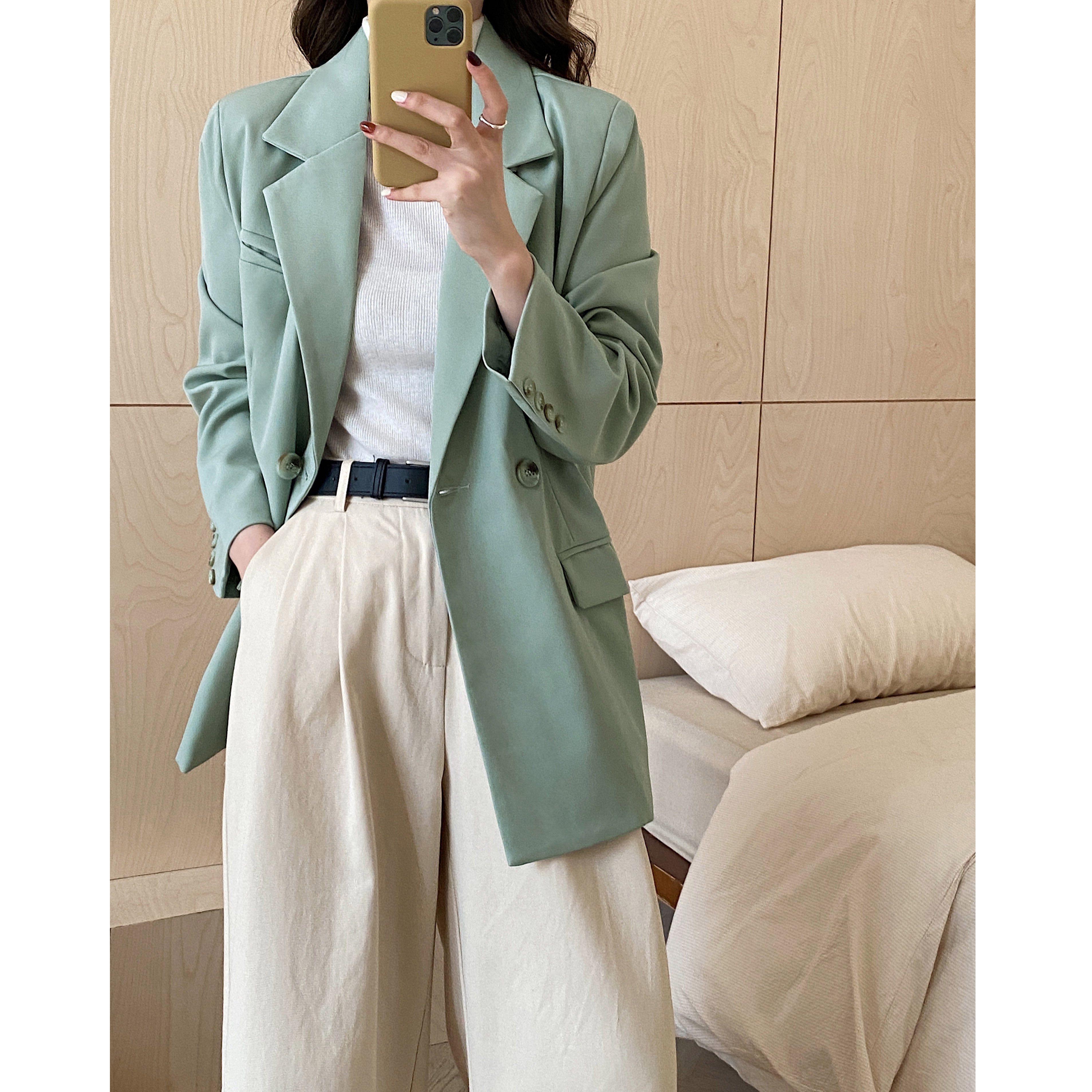 Brown suit jacket for spring and autumn professional commuting and casual design Korean style small black suit jacket