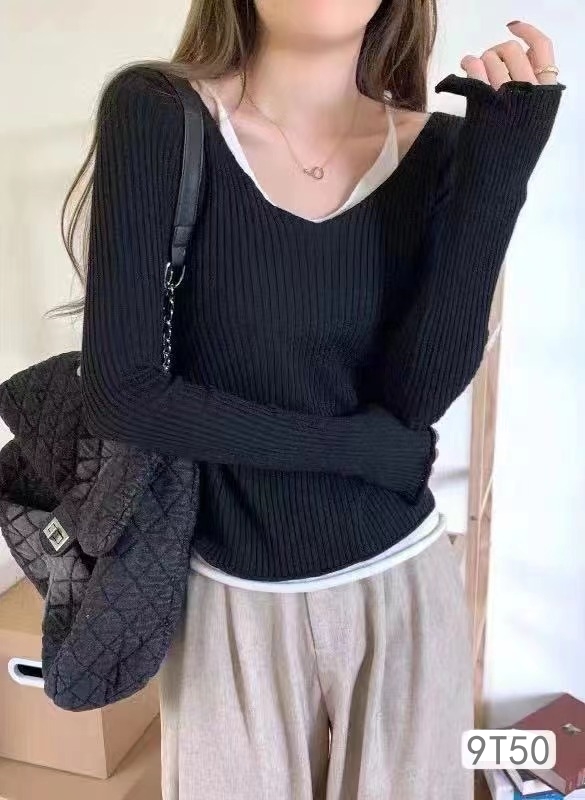周淼同款2023秋季新款設計感性感辣妹露鎖骨拼接假兩件長袖上衣女
