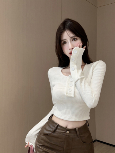 Actual shot~French gentle temperament solid color threaded button long-sleeved top simple waist slimming round neck T-shirt