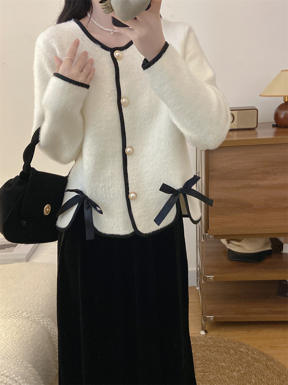 2023 Large Size Women's French Style Small Fragrance Pearl Button Wool Sweater Women's Western Style Versatile Jacket Tops
